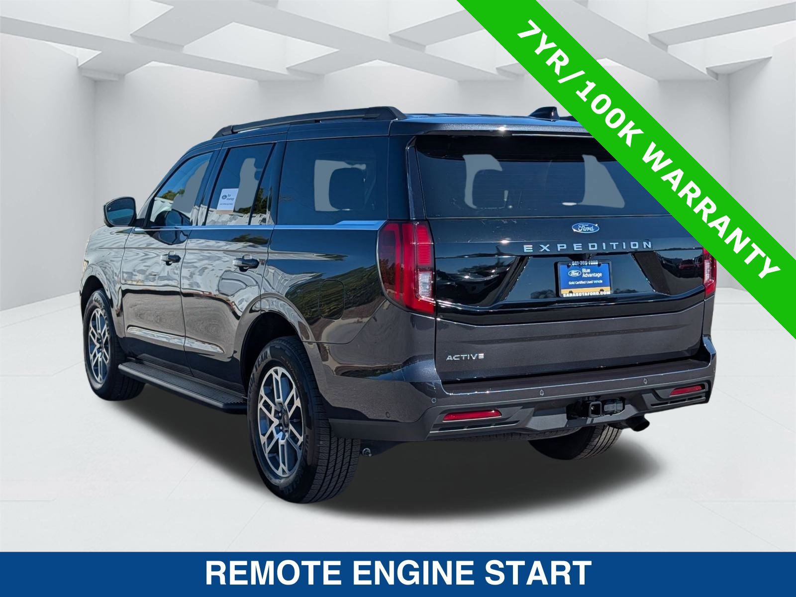 Certified 2025 Ford Expedition Active image 6