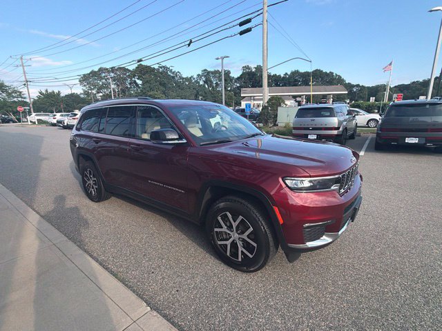 Used 2023 Jeep Grand Cherokee L Limited AWD/4WD image 13