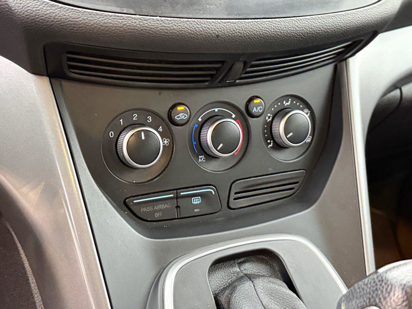 Used 2013 Ford Escape SE image 24