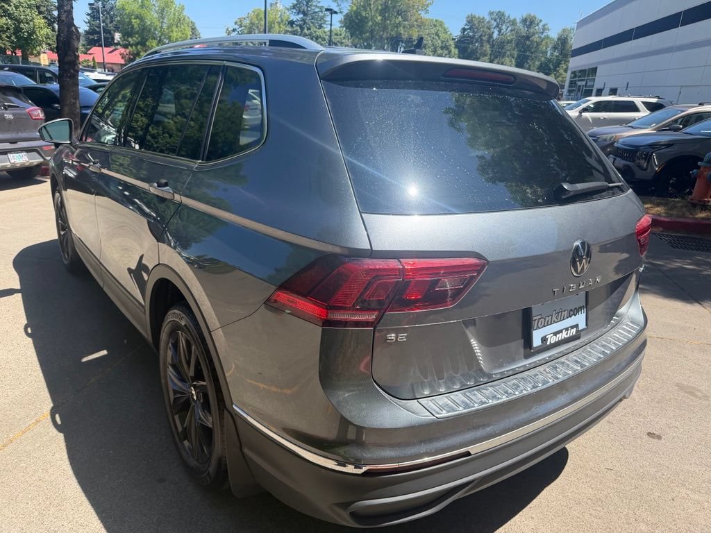 Used 2024 Volkswagen Tiguan SE AWD/4WD image 6