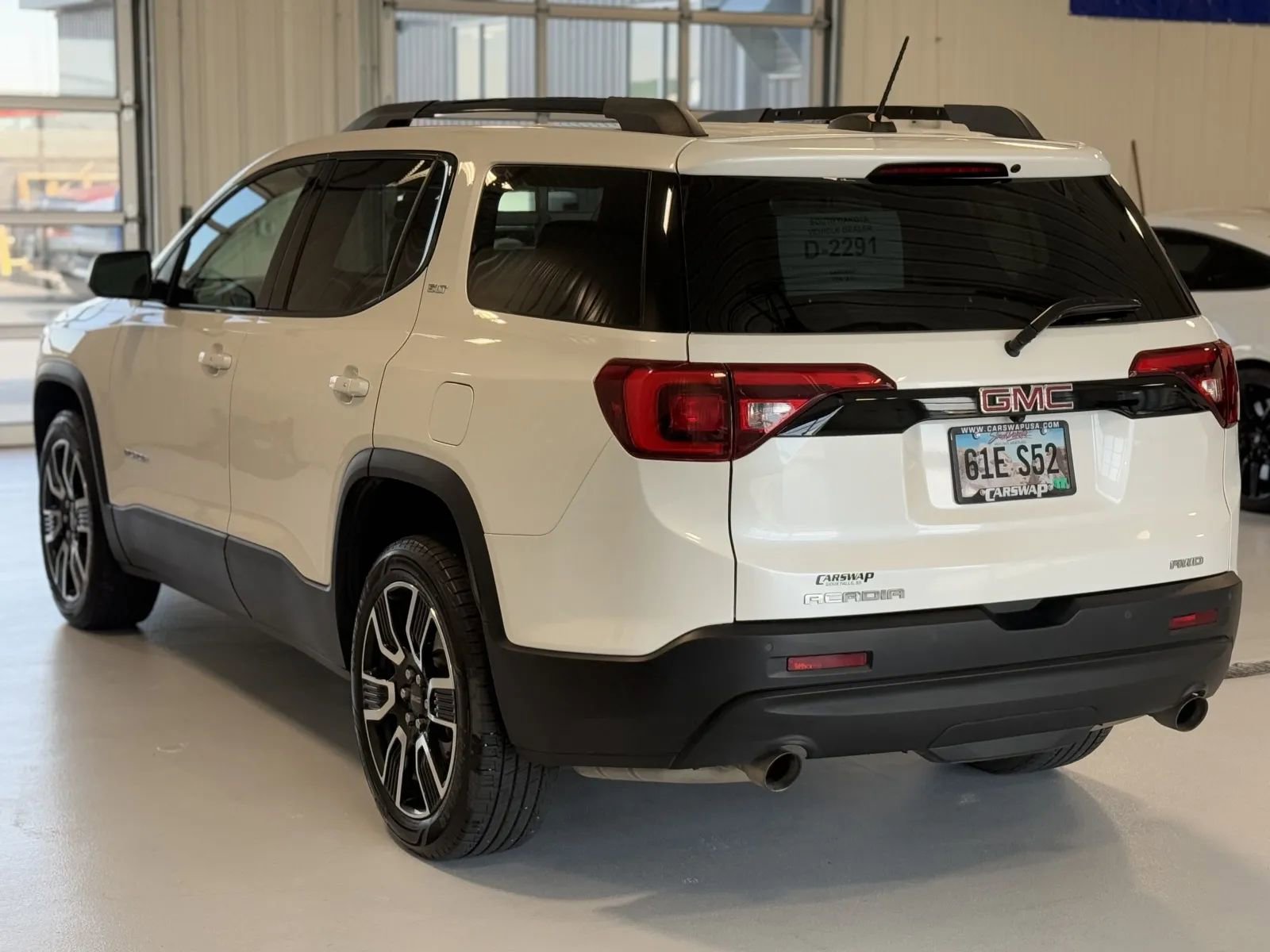 Used 2019 GMC Acadia SLT w/ Black Edition AWD/4WD image 5