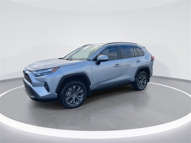 Used 2025 Toyota RAV4 XLE Premium image 4