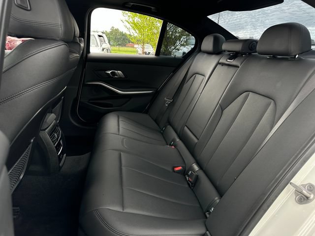 Used 2021 BMW 330i Sedan w/ Convenience Package RWD image 18