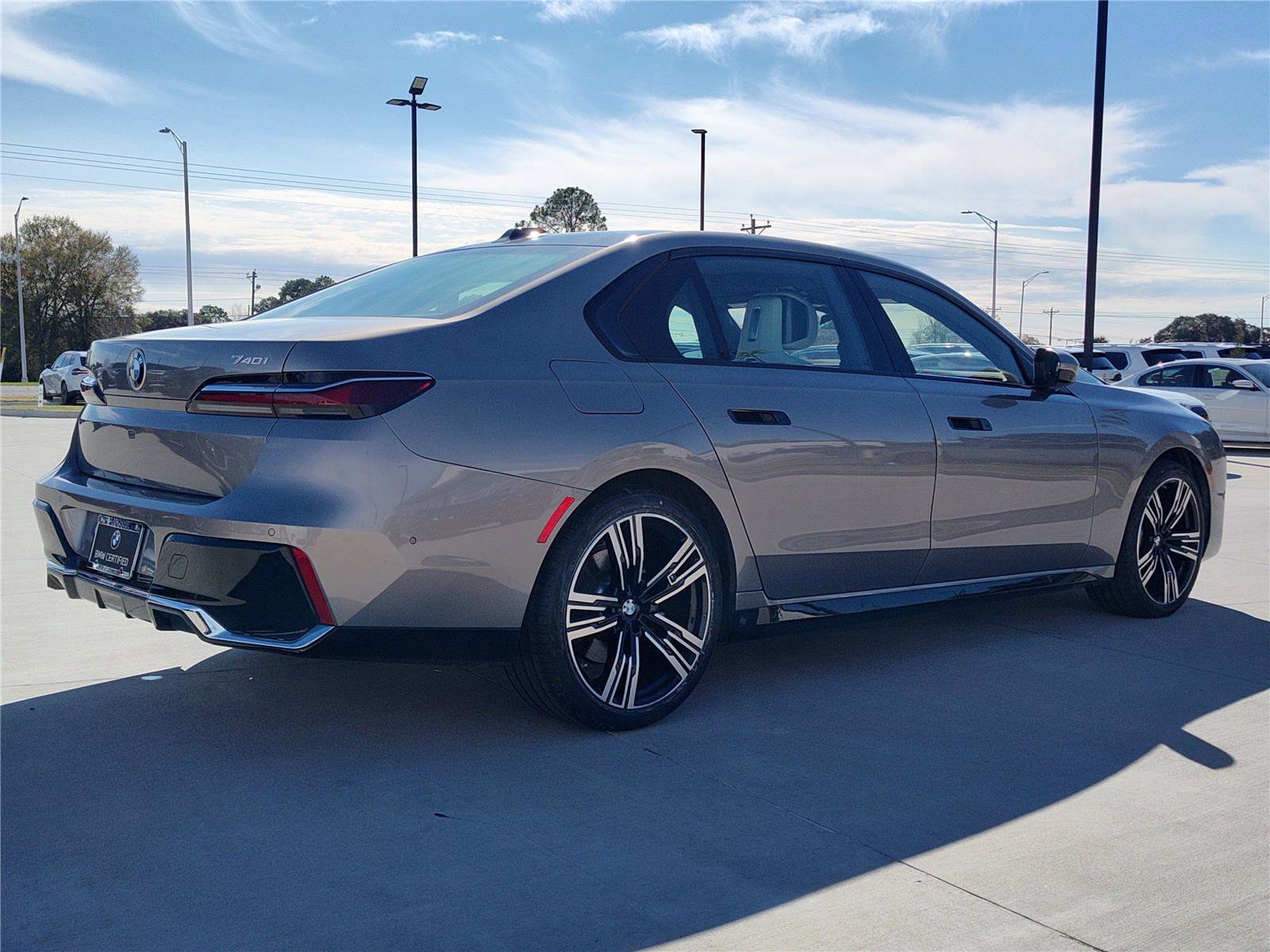 Certified 2023 BMW 740i w/ Executive Package image 6