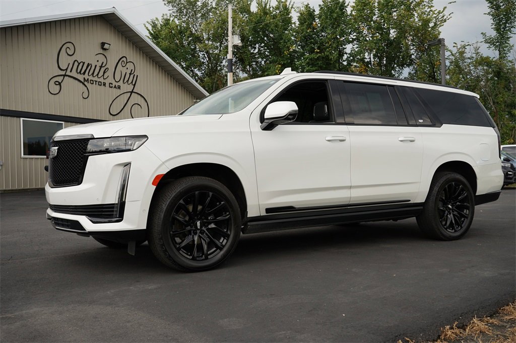Used 2023 Cadillac Escalade ESV Sport Platinum w/ LPO, ONYX Package image 6