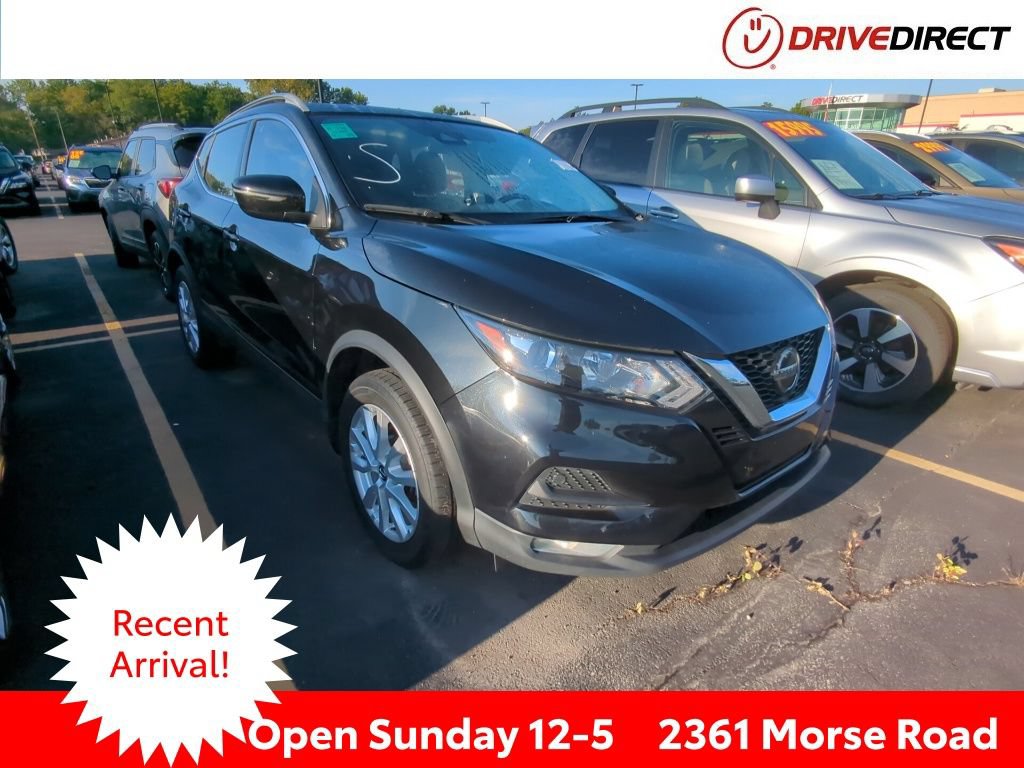 Used 2020 Nissan Rogue Sport SV w/ All-Weather Package AWD/4WD image 1