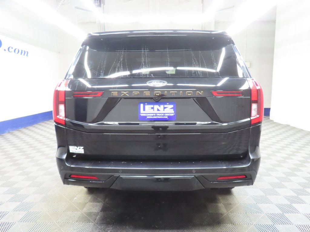 Used 2025 Ford Expedition Tremor AWD/4WD image 36