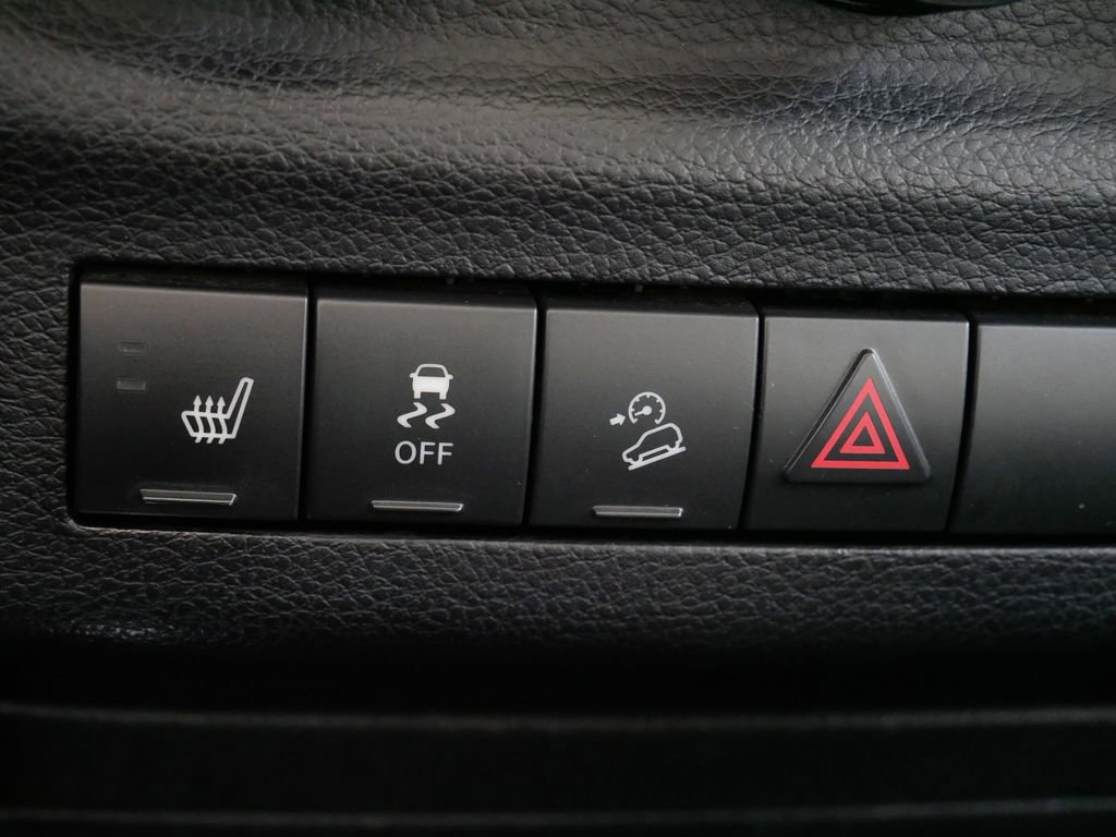 Used 2013 Jeep Wrangler Unlimited Rubicon w/ Dual Top Group image 26