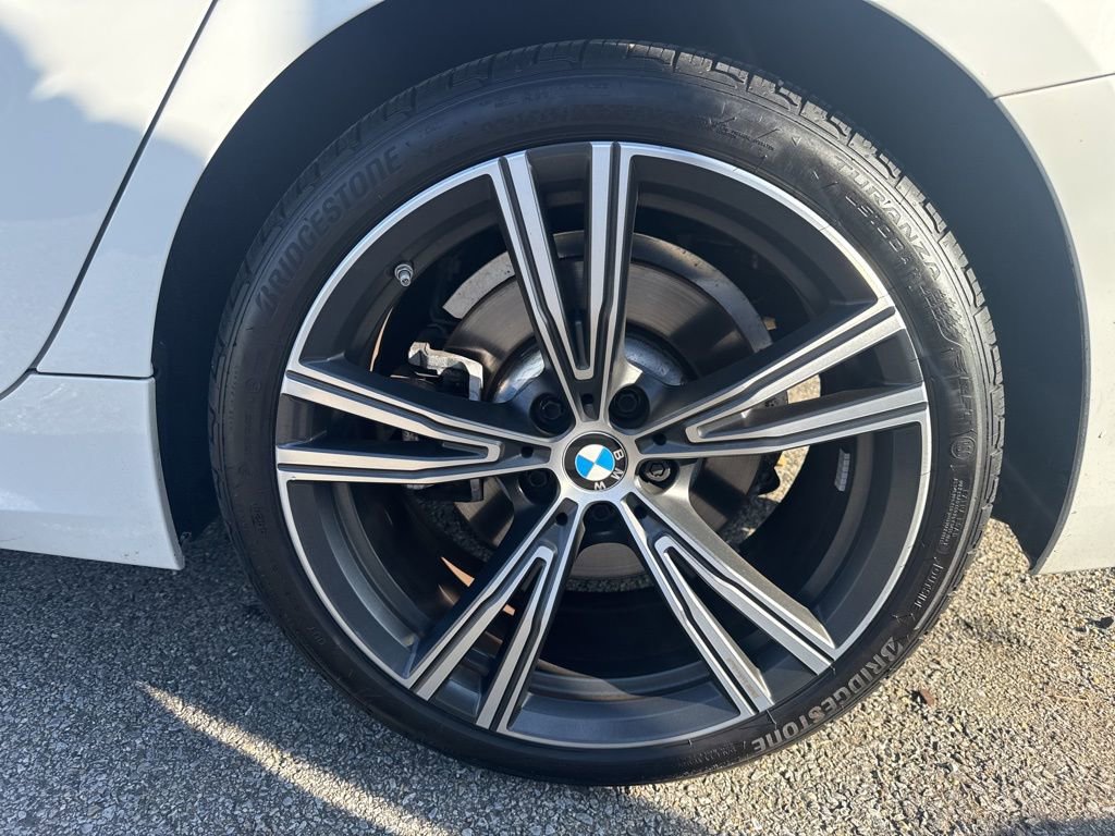 Used 2023 BMW 330i xDrive Sedan w/ Driving Assistance Package image 15