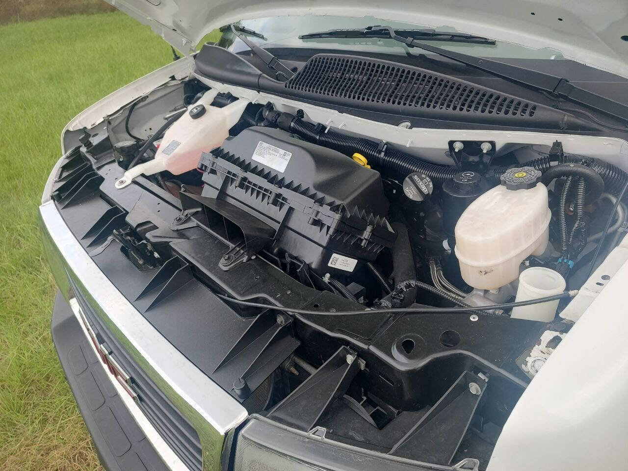 Used 2021 GMC Savana 2500 w/ Driver Convenience Package image 29