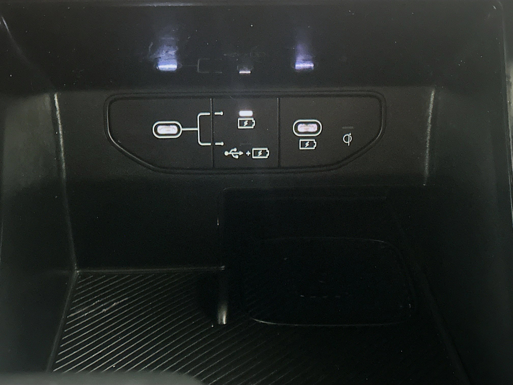 Used 2024 Kia Sorento S image 26