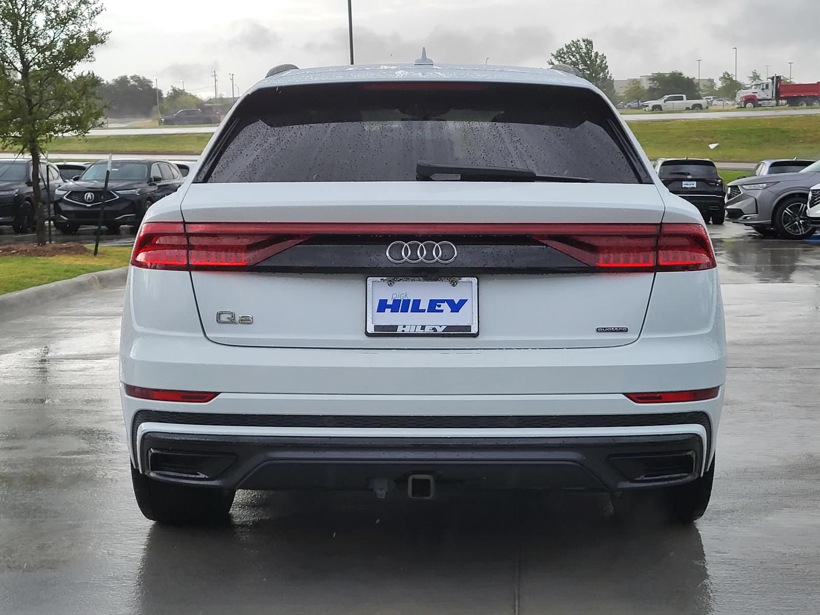 Used 2019 Audi Q8 Prestige w/ Adaptive Chassis Package AWD/4WD image 4