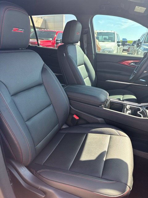 Used 2026 Chevrolet Traverse Z71 AWD/4WD image 14