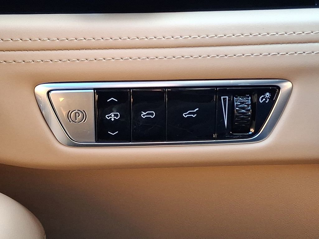 New 2025 Cadillac Escalade IQ Sport 2 w/ LPO, ONYX Package image 45