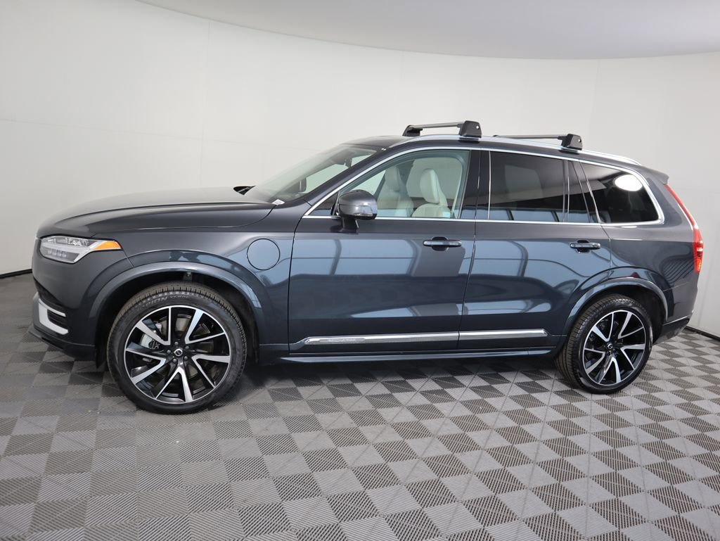Used 2022 Volvo XC90 T8 Inscription Expression image 8