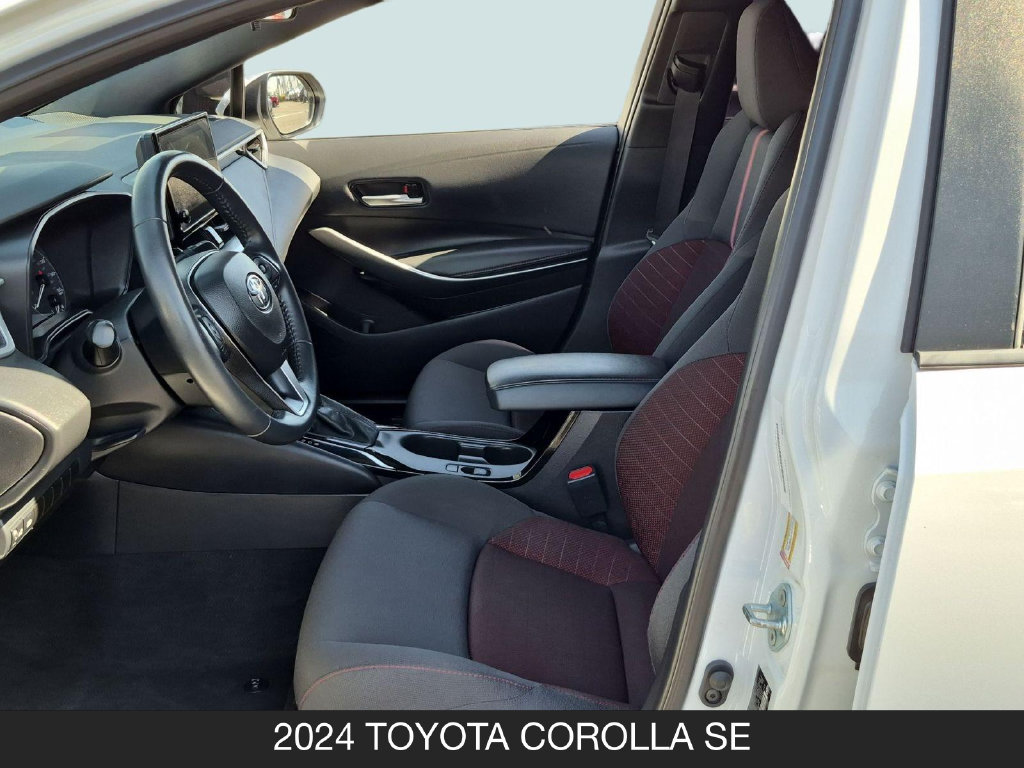Used 2024 Toyota Corolla SE FWD image 14