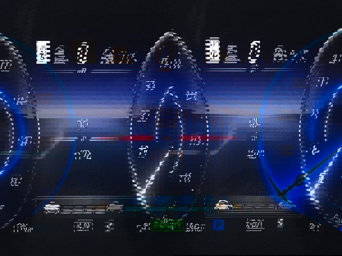 Used 2023 Mercedes-Benz EQE 350+ 4MATIC Sedan w/ Exclusive Trim Package image 35