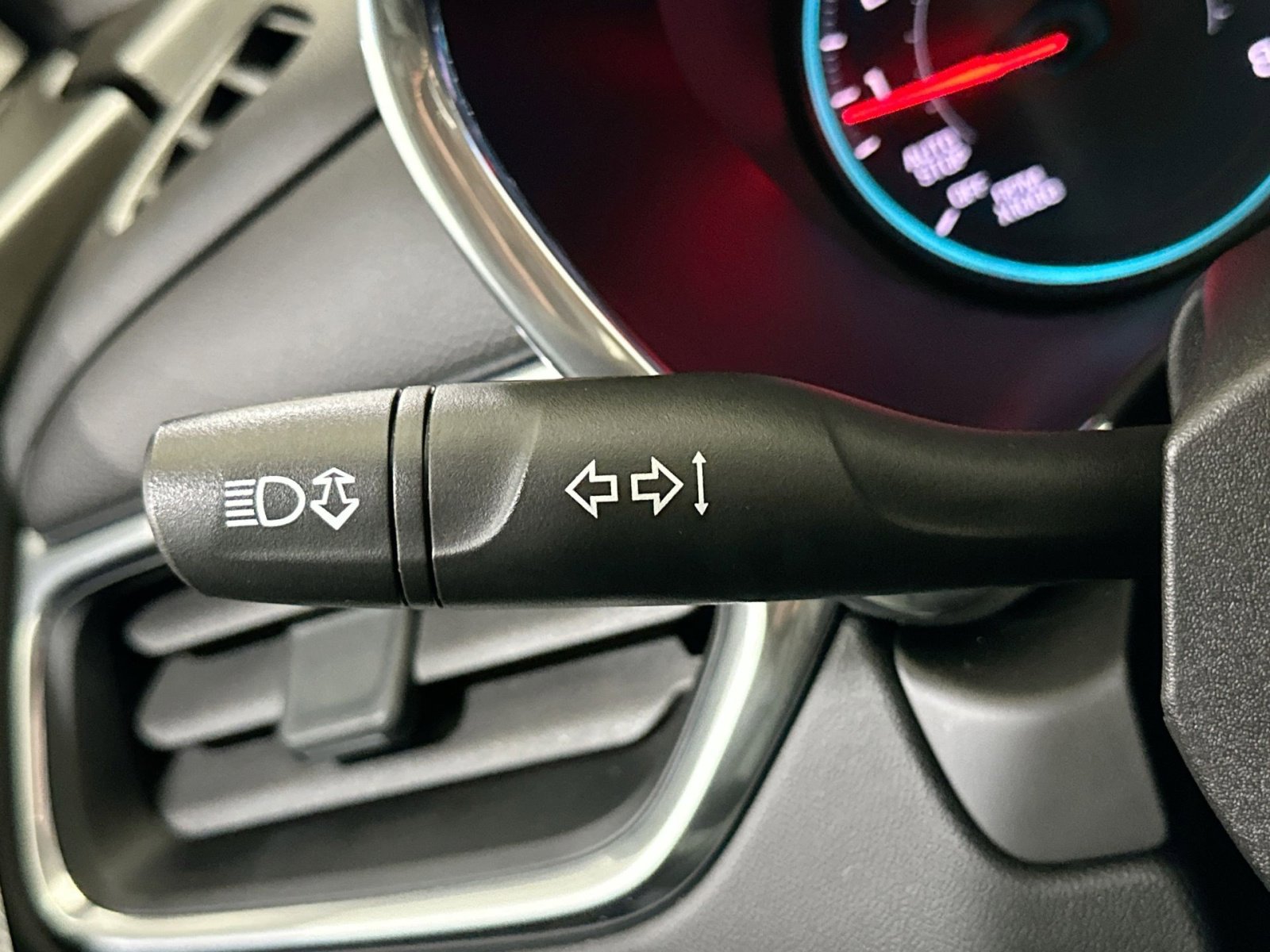 Used 2019 Chevrolet Equinox LT image 29