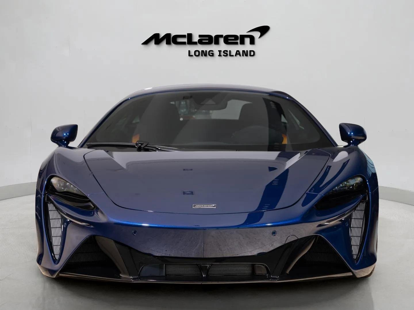 New 2026 McLaren Artura image 2