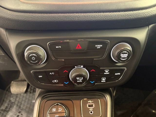 Used 2020 Jeep Compass Trailhawk image 18