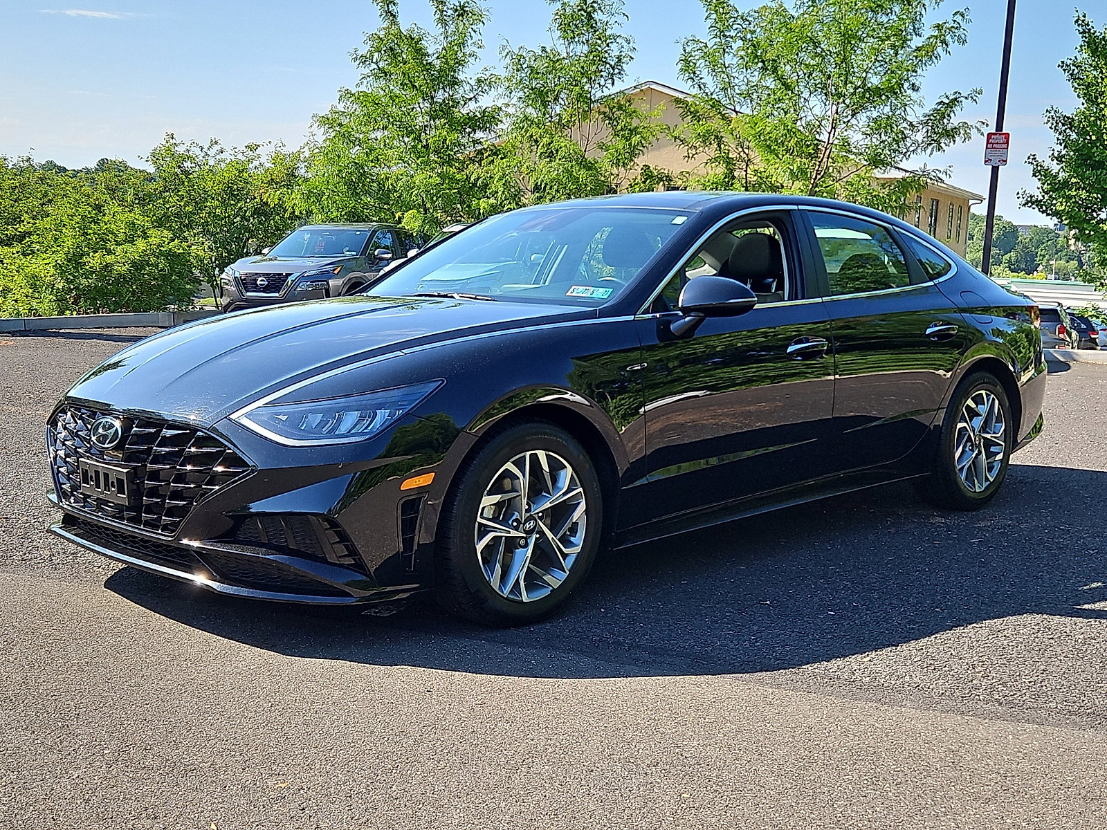 Used 2020 Hyundai Sonata SEL w/ Convenience + Sunroof Package FWD image 3