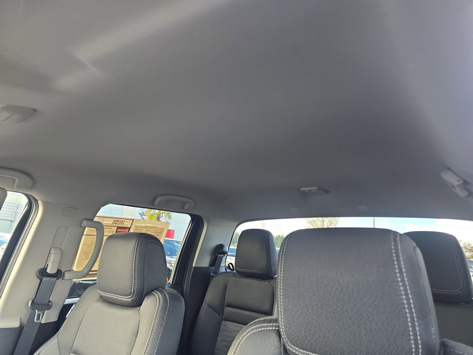 Used 2022 Nissan Frontier SV image 25