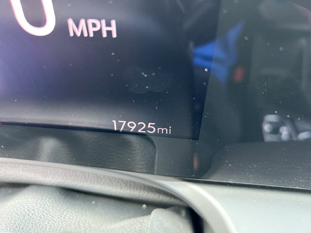 Used 2025 Buick Encore GX Sport Touring w/ Experience Buick Package AWD/4WD image 15
