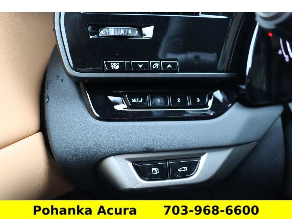 Used 2024 Lexus RX 350 w/ Convenience Package image 16