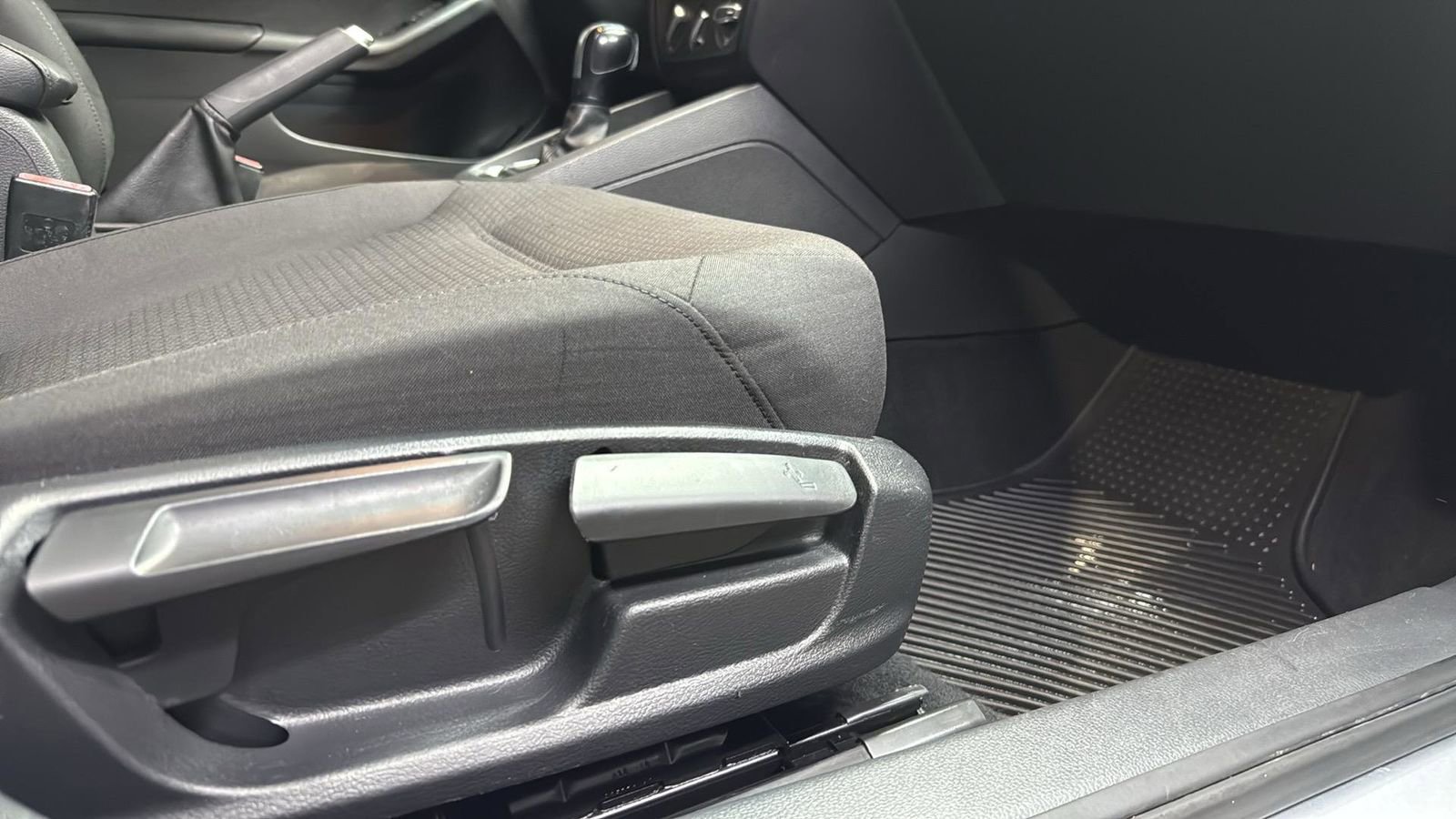 Used 2015 Volkswagen Jetta SE image 24