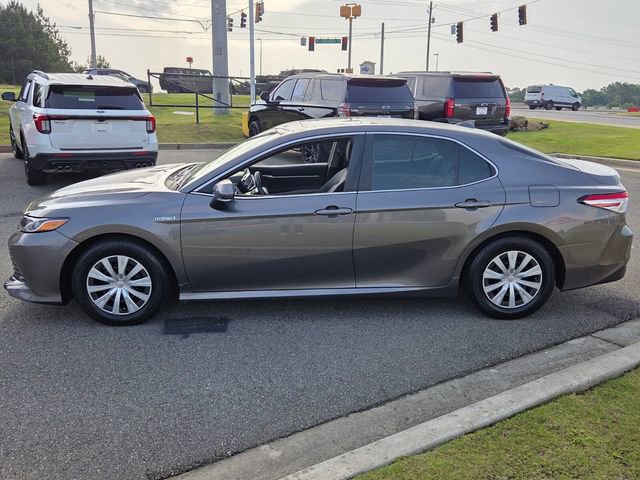 Used 2020 Toyota Camry LE w/ Sunroof Package FWD image 4