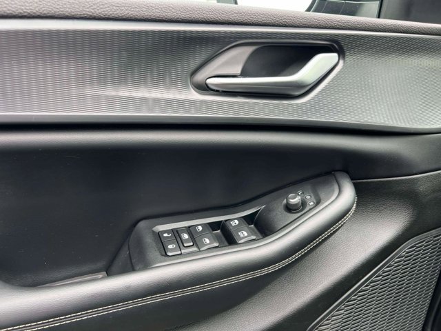 Certified 2023 Jeep Grand Cherokee Laredo w/ Luxury Tech Group I AWD/4WD image 16