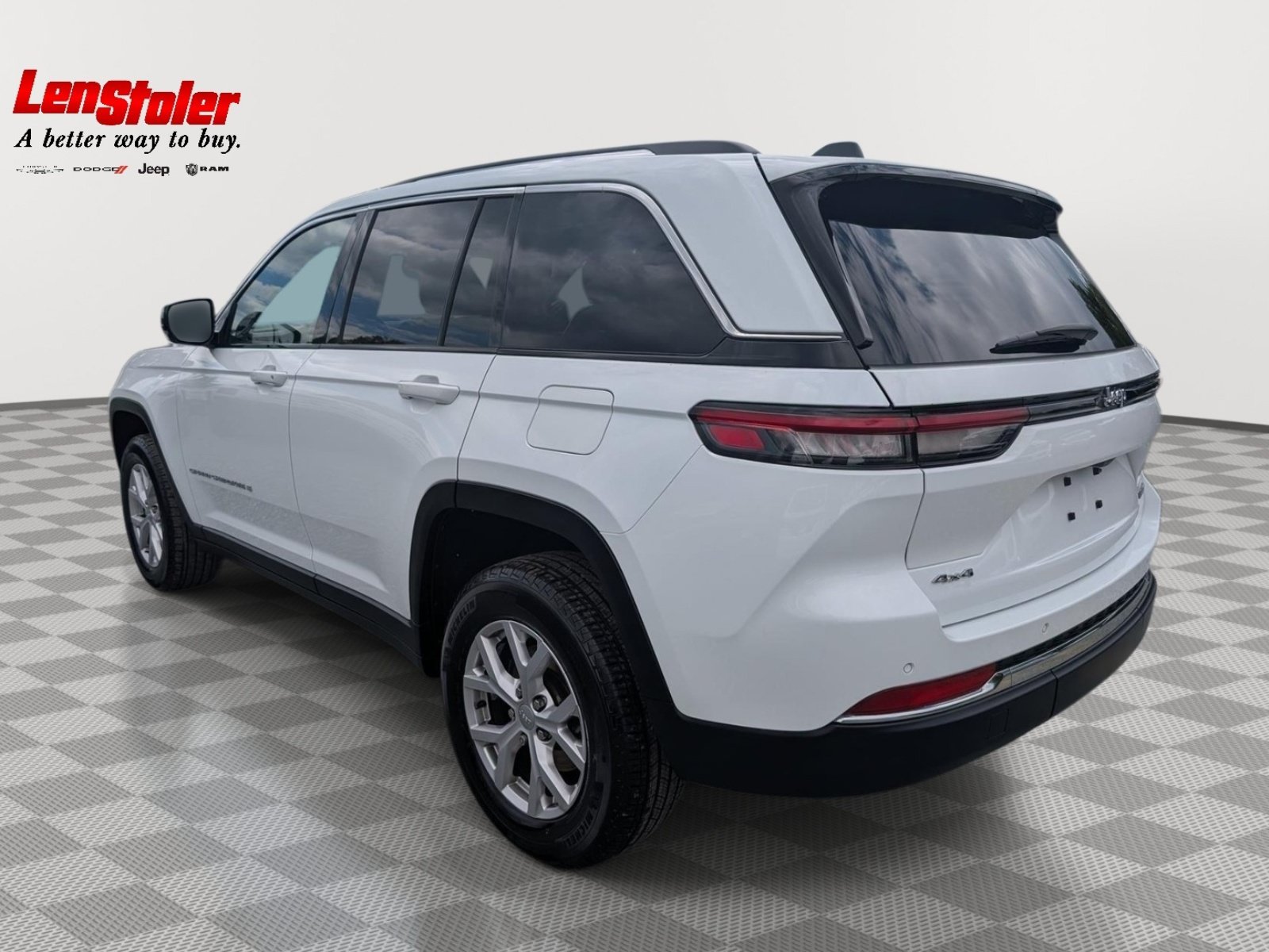 Used 2022 Jeep Grand Cherokee Limited AWD/4WD image 3