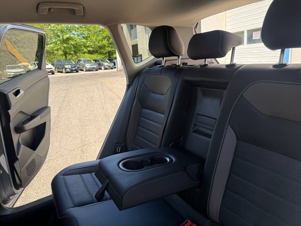 Used 2022 Volkswagen Taos SEL AWD/4WD image 27