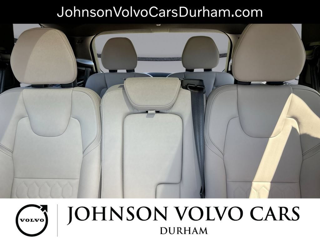 New 2026 Volvo XC90 B5 Plus w/ Protection Package Premier AWD/4WD image 25