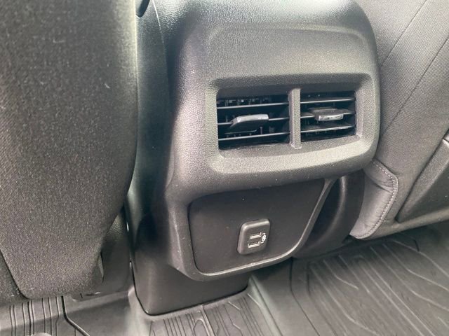 Certified 2023 GMC Terrain SLE w/ Driver Convenience Package AWD/4WD image 18