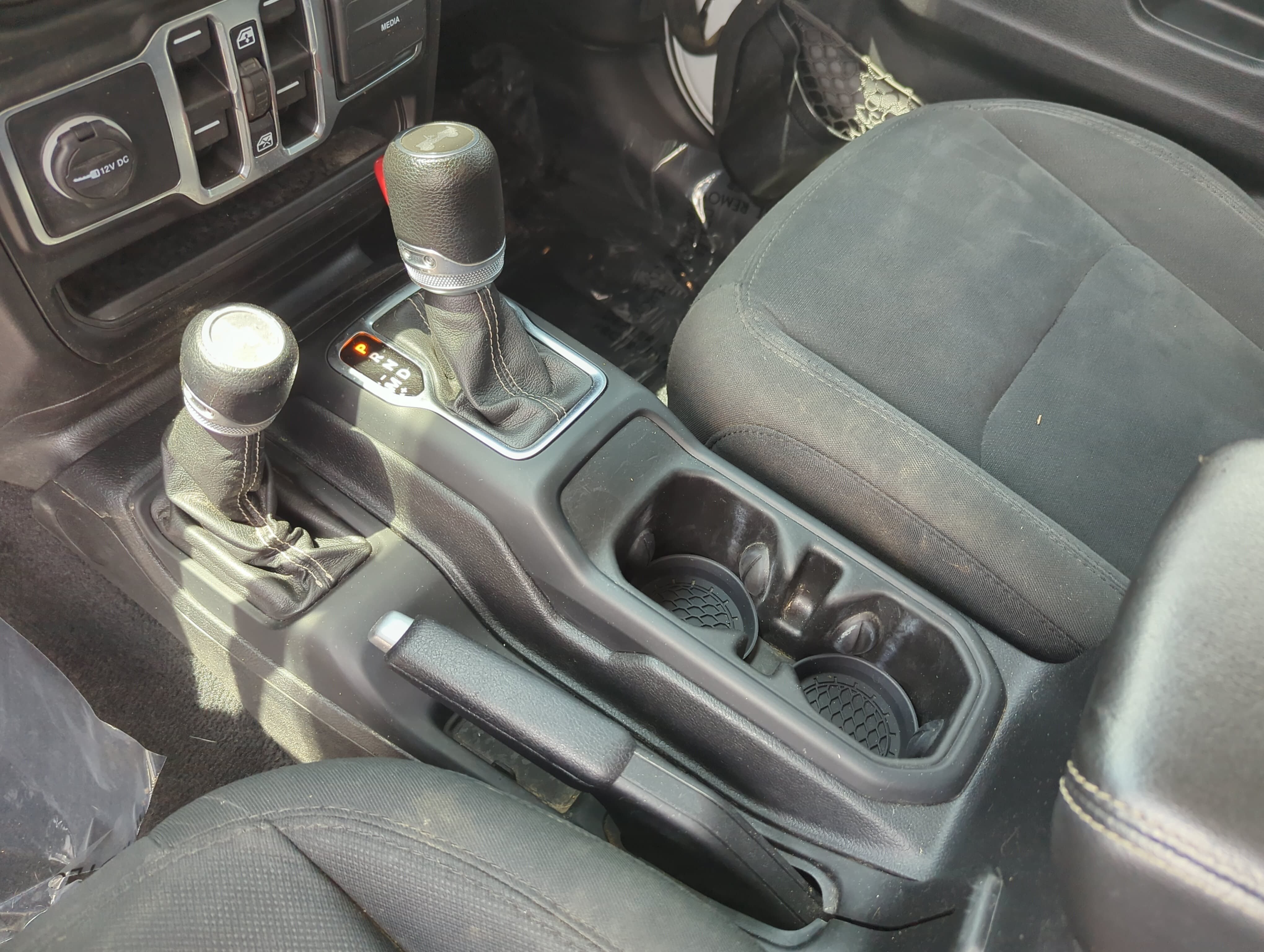 Used 2021 Jeep Wrangler Unlimited Sahara AWD/4WD image 23