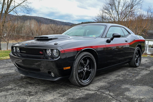 Used 2010 Dodge Challenger R/T w/ Mopar 10 Pkg image 14