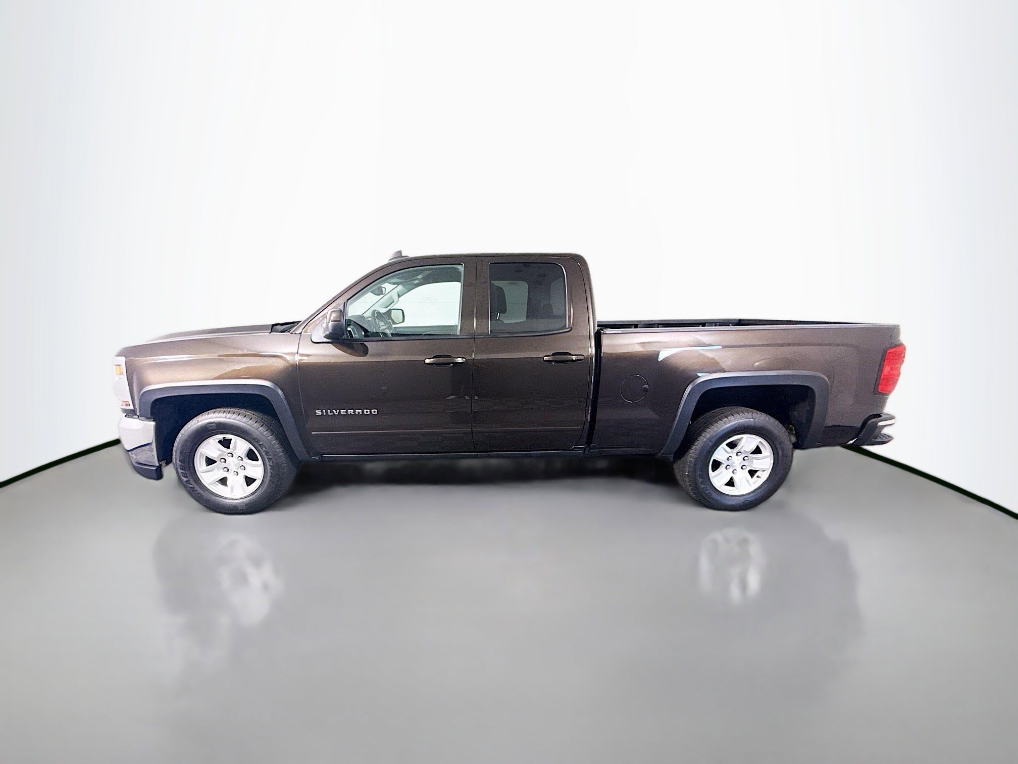 Used 2018 Chevrolet Silverado 1500 LT w/ All Star Edition image 6
