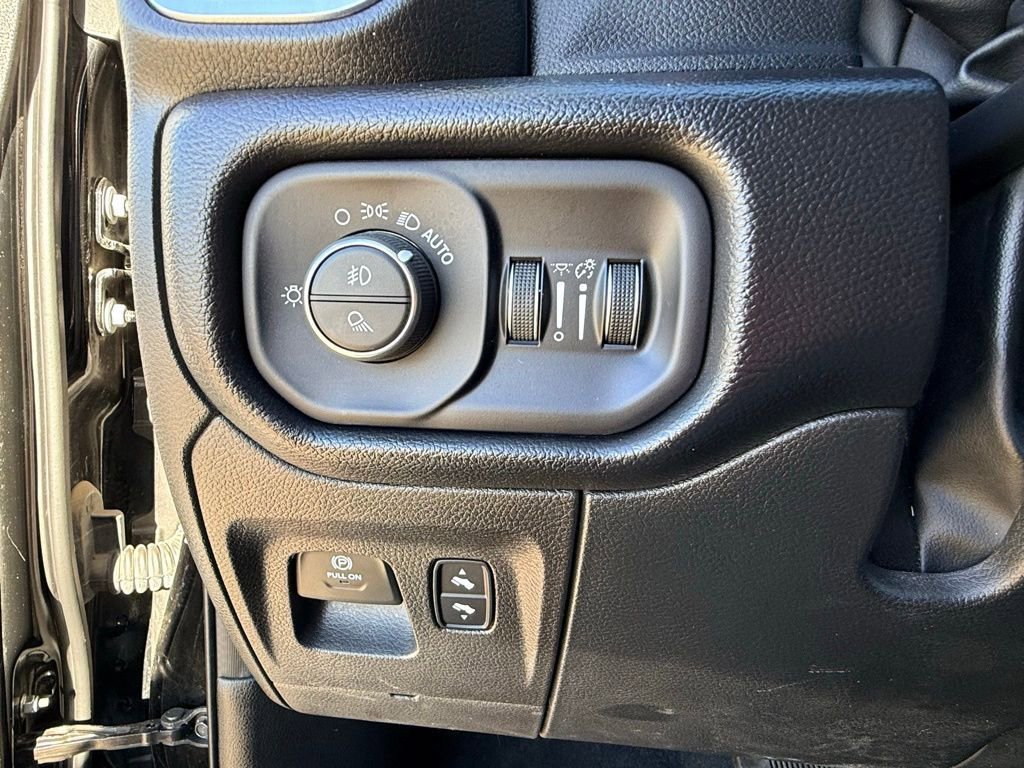 Used 2022 RAM 1500 Laramie image 22