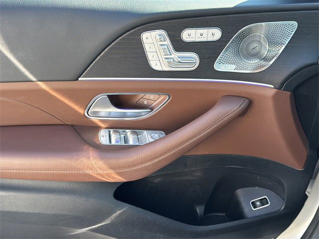 Used 2024 Mercedes-Benz GLS 450 4MATIC image 25