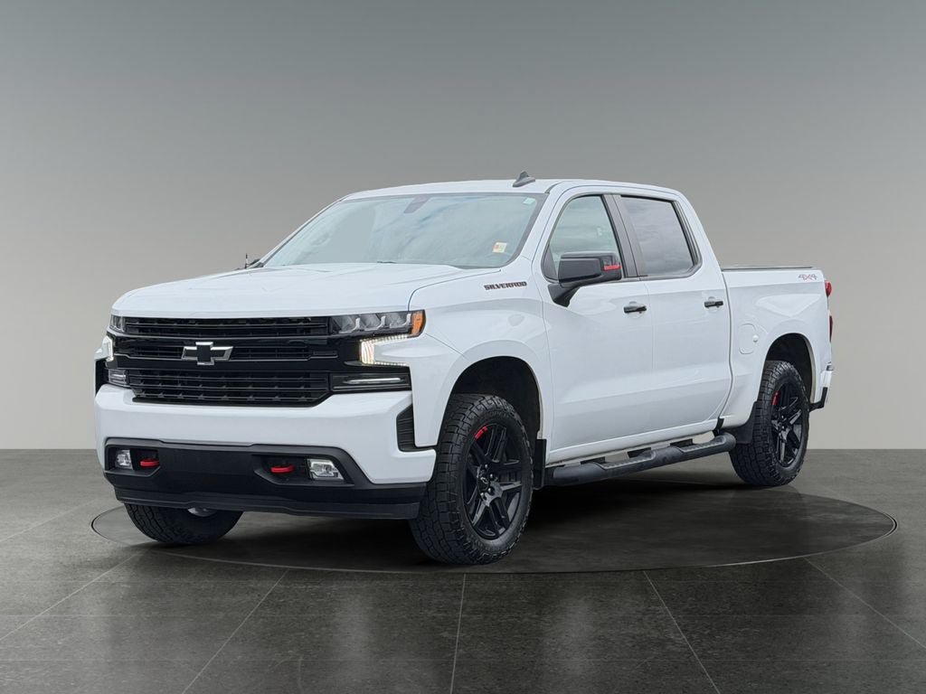 Used 2022 Chevrolet Silverado 1500 RST w/ Redline Edition AWD/4WD image 3