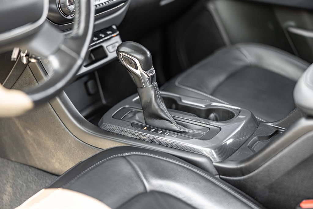 Used 2022 Chevrolet Colorado Z71 AWD/4WD image 18