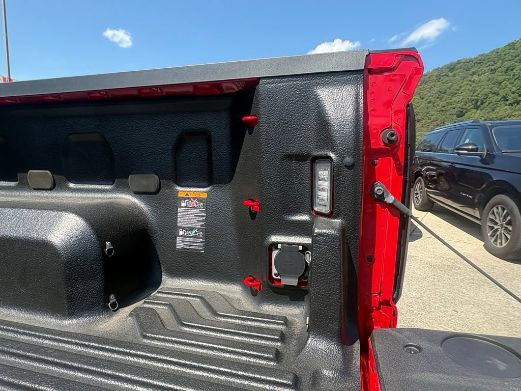 Used 2023 GMC Sierra 1500 Elevation AWD/4WD image 14