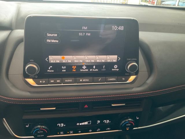 Used 2025 Nissan Rogue SV AWD/4WD image 14