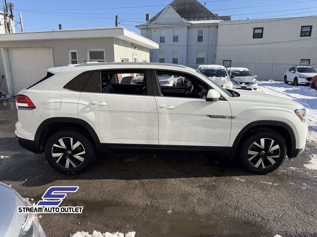 Used 2022 Volkswagen Atlas Cross Sport SE image 10