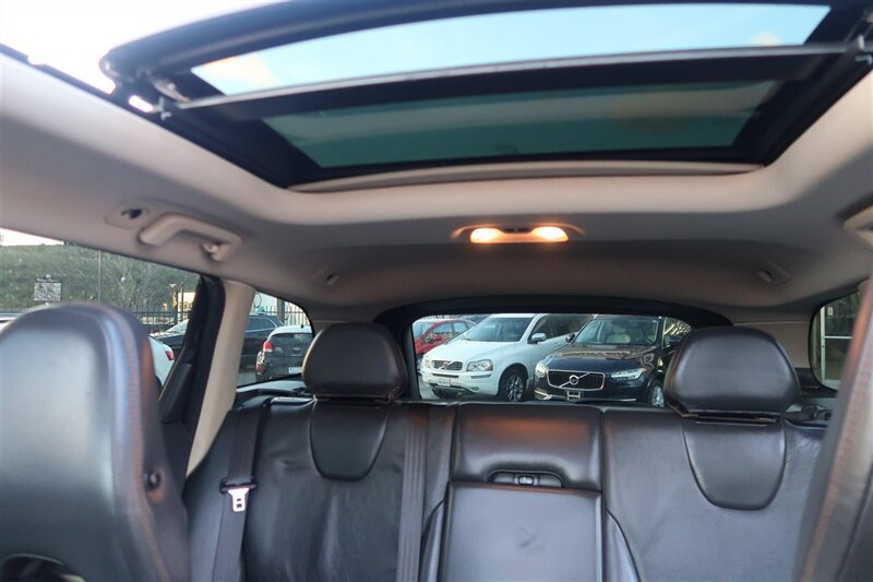 Used 2013 Volvo XC60 T6 AWD/4WD image 13