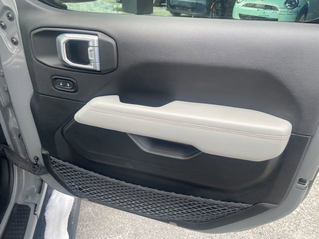 Used 2023 Jeep Wrangler Unlimited Sahara image 22