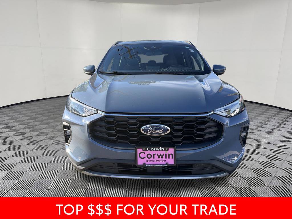 Used 2025 Ford Escape ST-Line Select AWD/4WD image 2