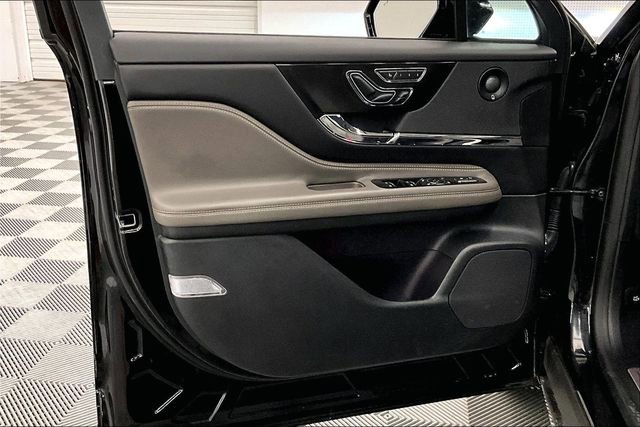 Used 2025 Lincoln Corsair Grand Touring w/ Equipment Group 302A image 21