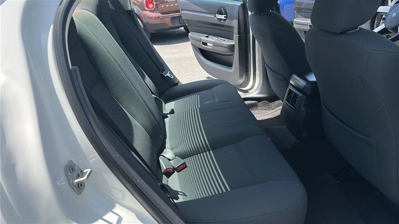 Used 2008 Dodge Charger SE RWD image 31